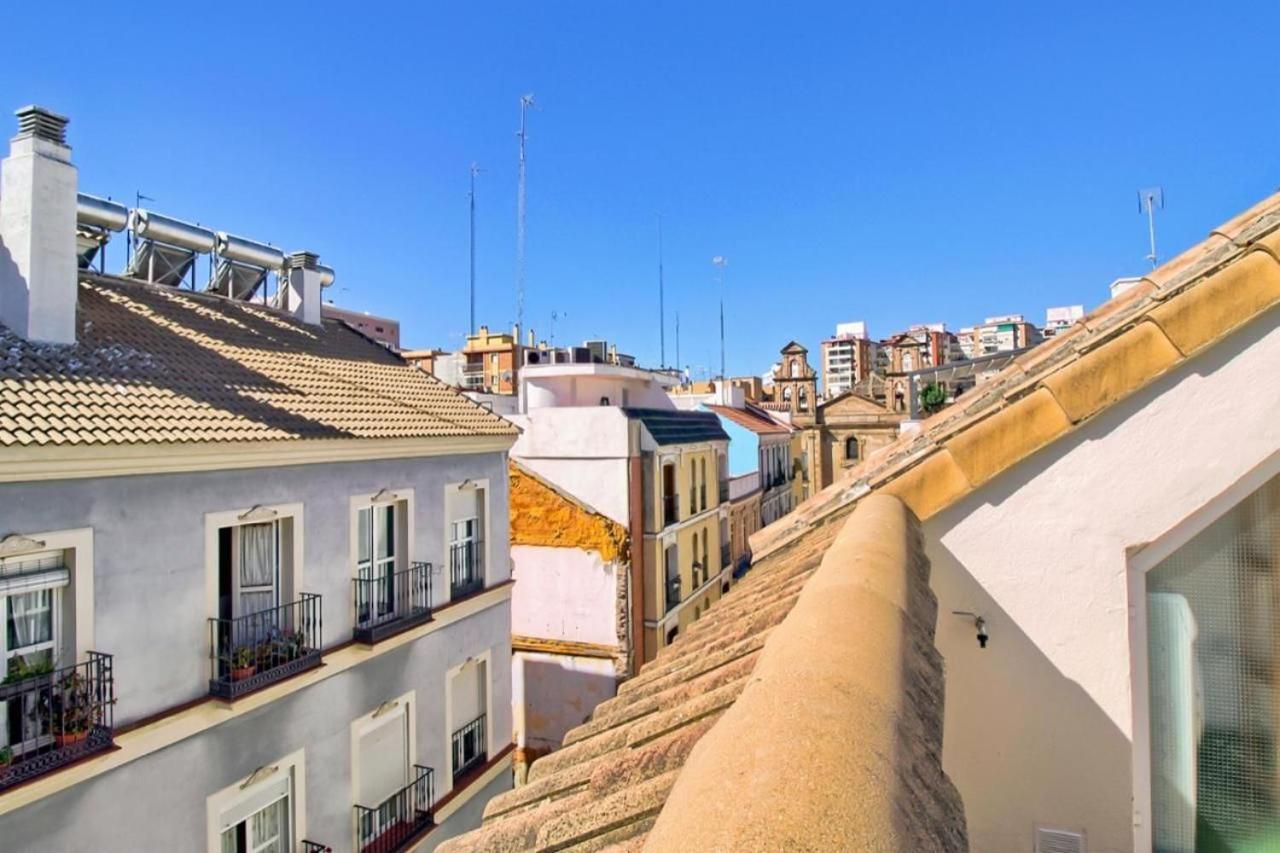 Atico Calle Malpica Con Terraza Málaga Esterno foto